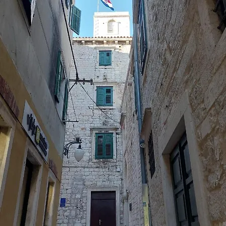 Palace * Šibenik