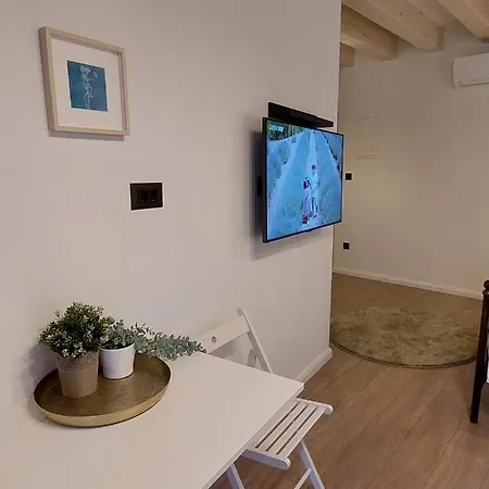 Apartment Palace *