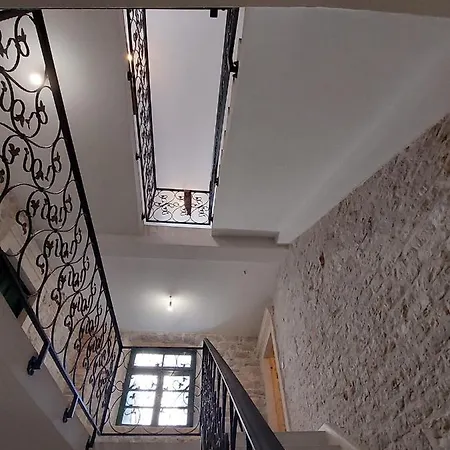 Apartment Palace